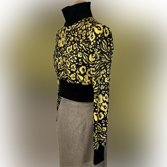 EUC SHEIN Turtleneck Floral Crop Top - Picture 2 of 5